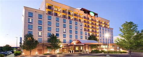 hotels near marriott